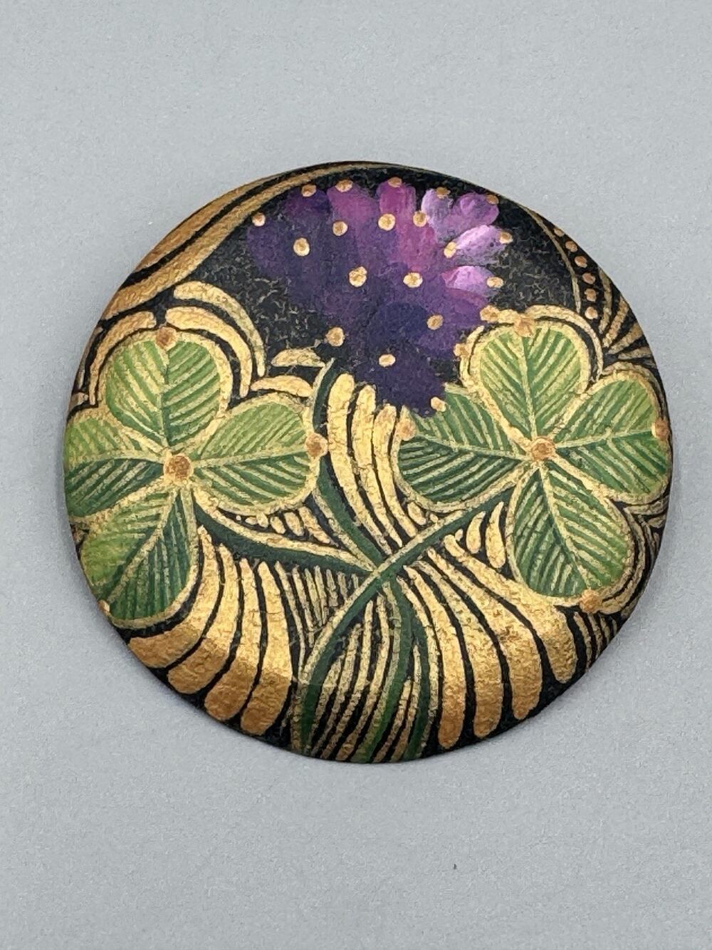Abstract Shamrock Design Button Brooch SuBee 2012 Pin‎